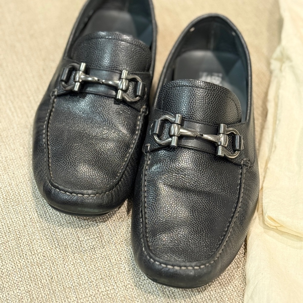 Salvatore Ferragamo Pebbled Leather Driver